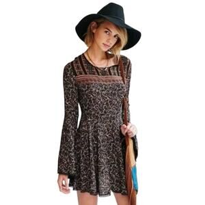 Ecote Urban Outfitters Sascha Bell Sleeve Scoop Neck Mini Dress Boho Women's 2